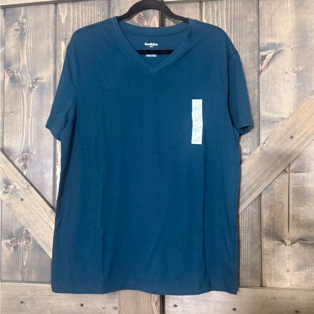 Goodfellow‎ & Co Men's Blue V-Neck Shirt - Large